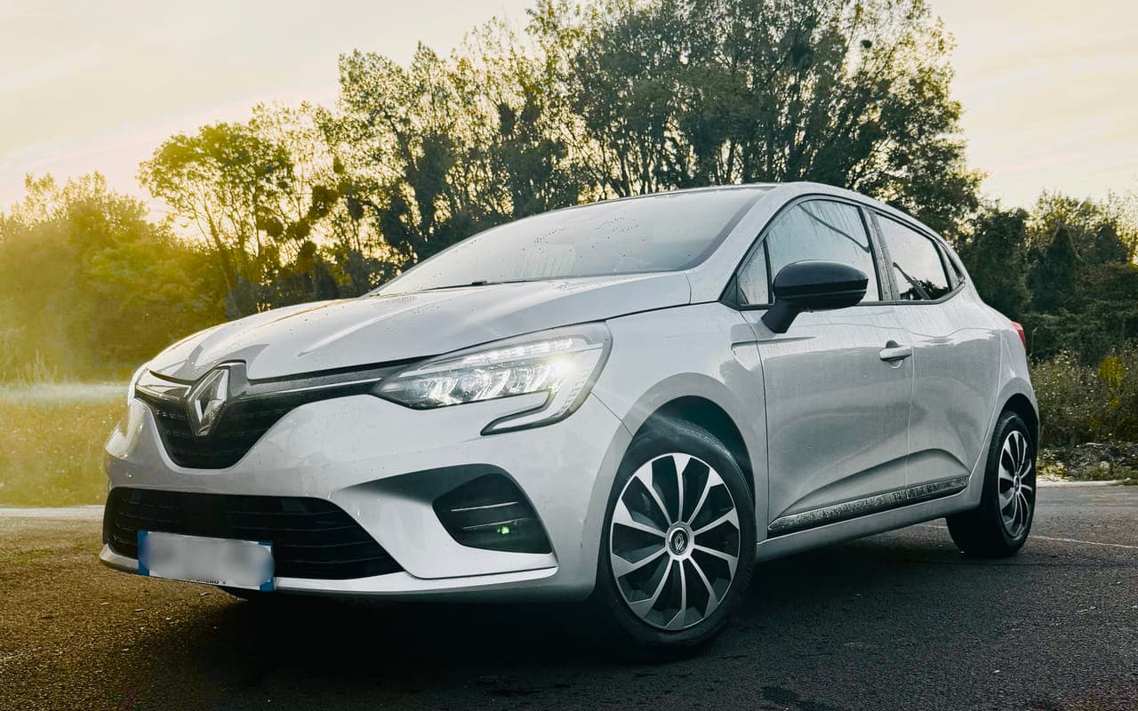Renault Clio de la flotte Gare&Drive.